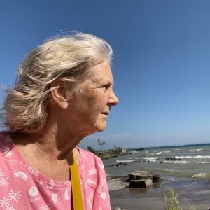 Meet your Posher, Carolyn